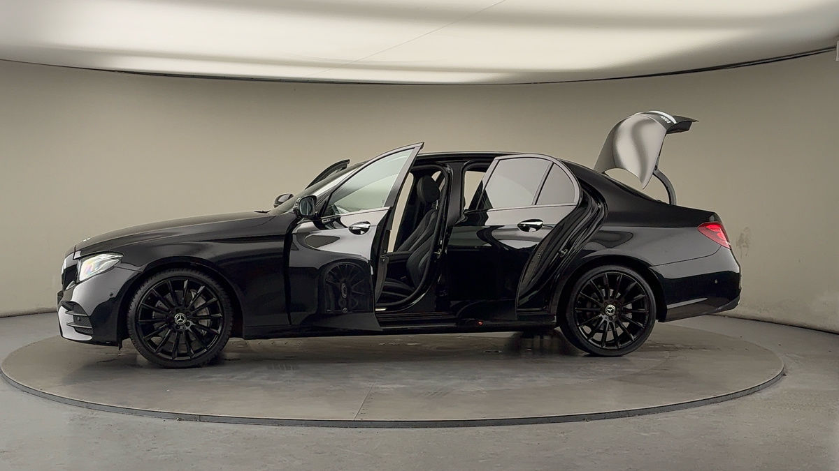 Used Mercedes-Benz E Class 2020 for sale - 75833417: Photo 49