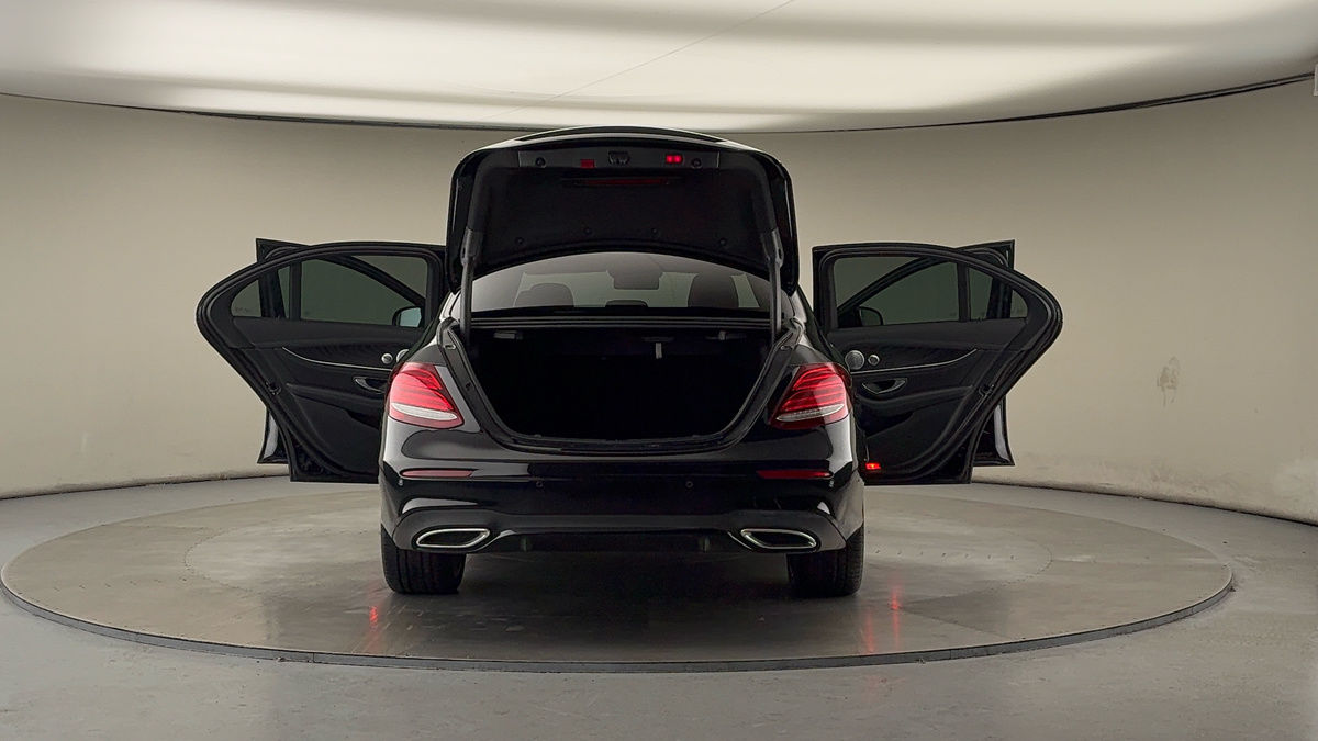 Used Mercedes-Benz E Class 2020 for sale - 75833417: Photo 62