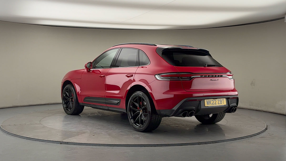 Used Porsche Macan 2022 for sale - 77494503: Photo 2