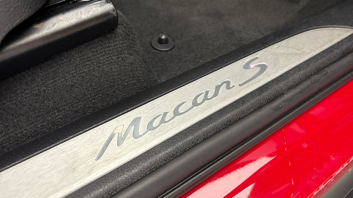 Used Porsche Macan 2022 for sale - 77494503: Photo 27