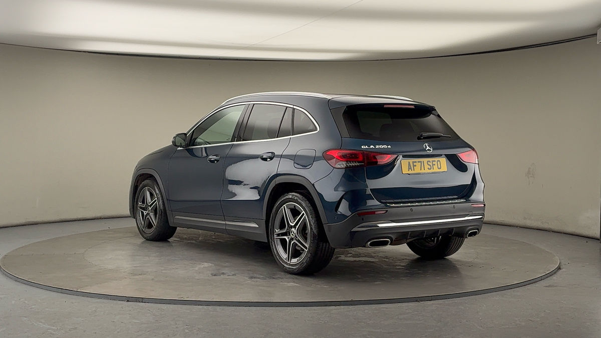 Used Mercedes-Benz GLA 2021 for sale - 77201050: Photo 2