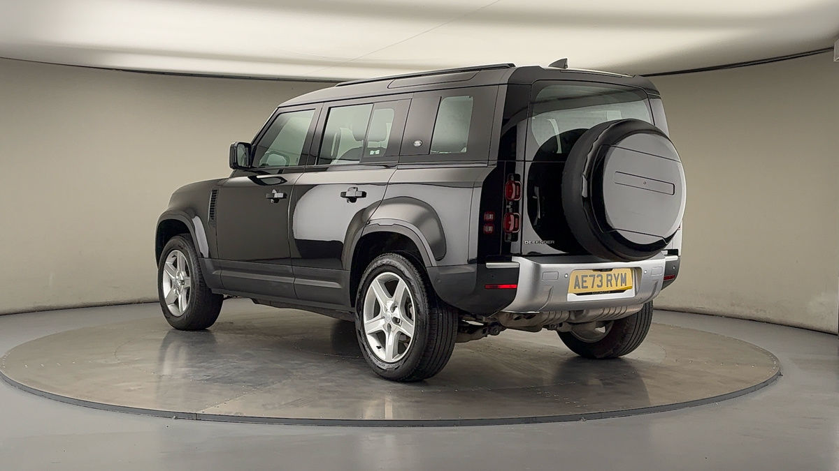 Used Land Rover Defender 110 2023 for sale - 75897752: Photo 2