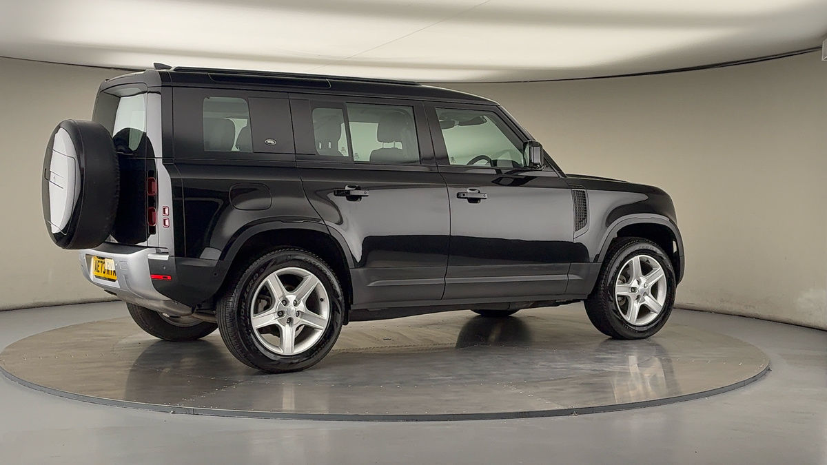 Used Land Rover Defender 110 2023 for sale - 75897752: Photo 38