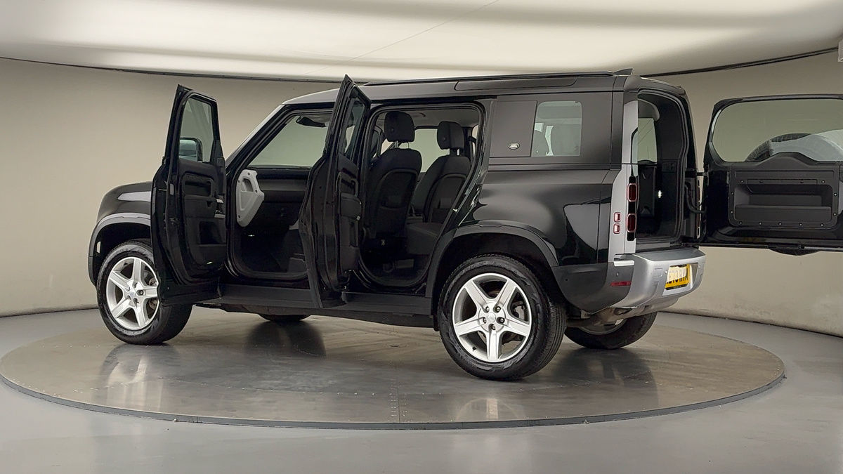 Used Land Rover Defender 110 2023 for sale - 75897752: Photo 45