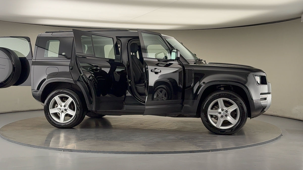 Used Land Rover Defender 110 2023 for sale - 75897752: Photo 55