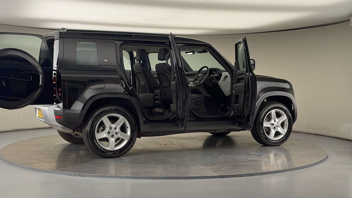 Used Land Rover Defender 110 2023 for sale - 75897752: Photo 57