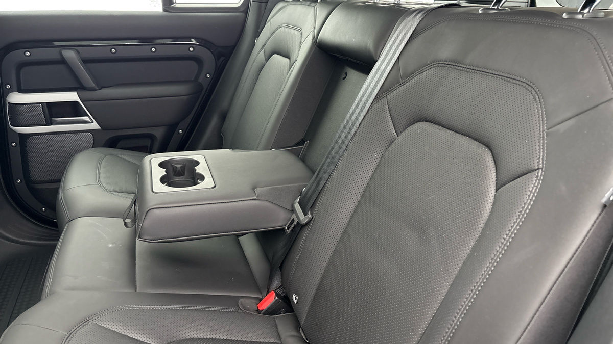 Used Land Rover Defender 110 2023 for sale - 75897752: Photo 9