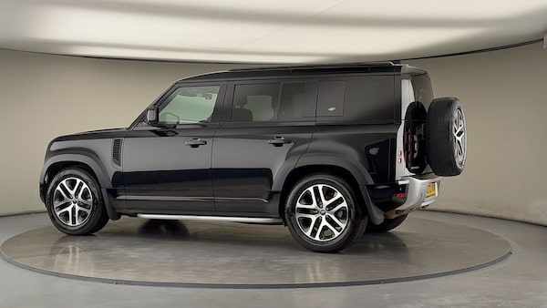 Used Land Rover Defender 110 2022 for sale - 76133334: Photo 26