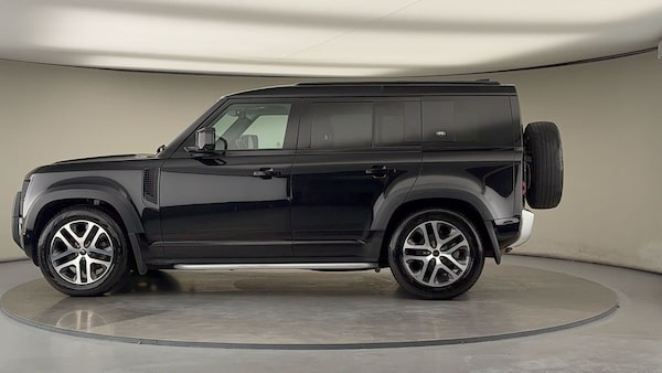 Used Land Rover Defender 110 2022 for sale - 76133334: Photo 27