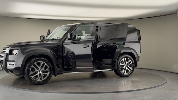Used Land Rover Defender 110 2022 for sale - 76133334: Photo 48