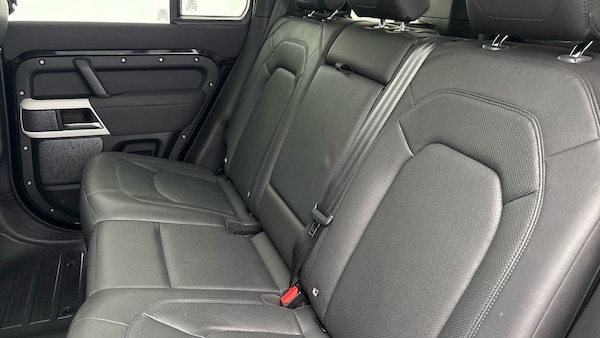 Used Land Rover Defender 110 2022 for sale - 76133334: Photo 8