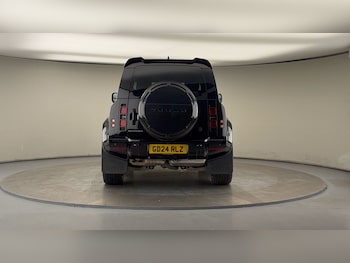 Used Land Rover Defender 2024 for sale - 78300141: Photo