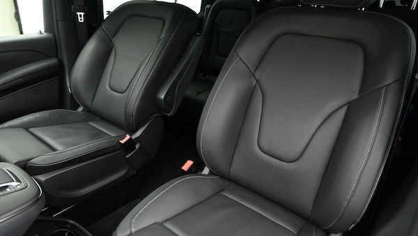 Used Mercedes-Benz V-Class 2024 for sale - 75412029: Photo 4