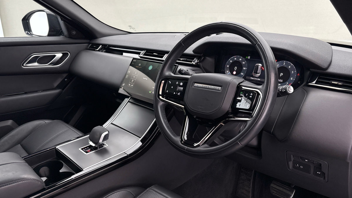 Used Land Rover Range Rover Velar 2024 for sale - 77328908: Photo 5