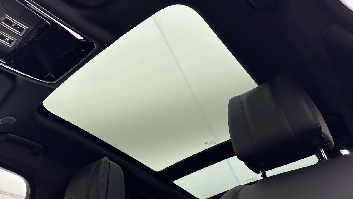 Used Land Rover Range Rover Velar 2024 for sale - 77328908: Photo 6