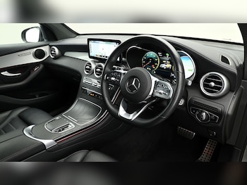Used Mercedes-Benz GLC 2022 for sale - 75384918: Photo