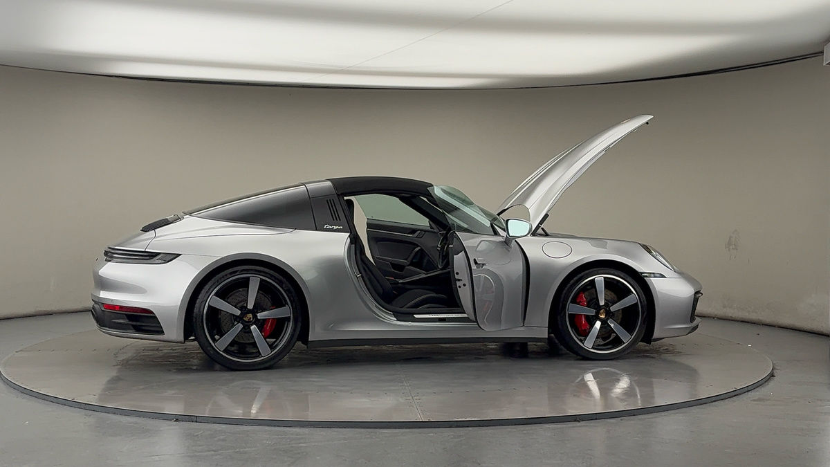 Used Porsche 911 2022 for sale - 77373256: Photo 61