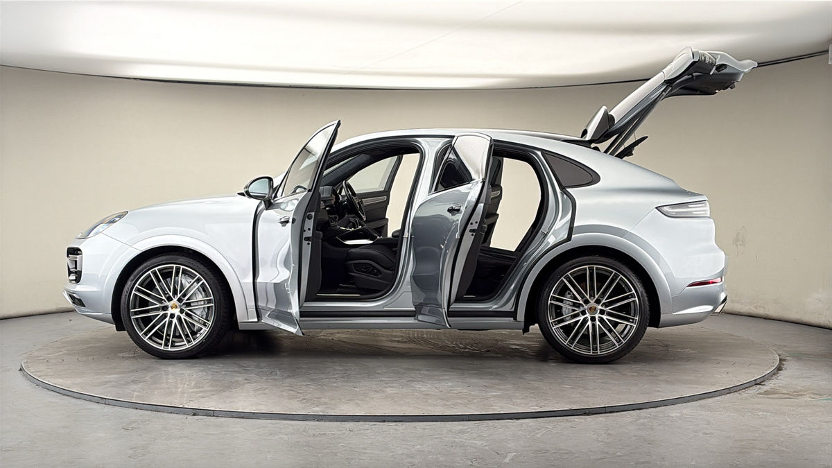 Used Porsche Cayenne 2021 for sale - 78045297: Photo 50