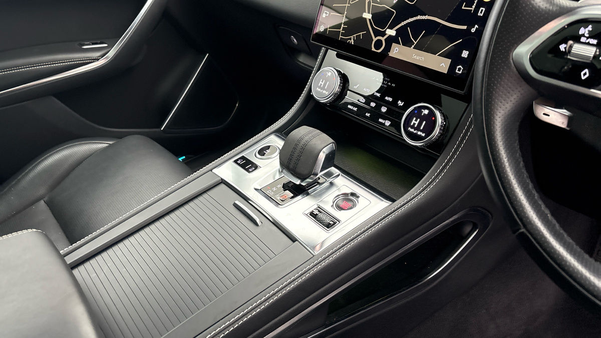 Used Jaguar F-Pace 2021 for sale - 76323897: Photo 18