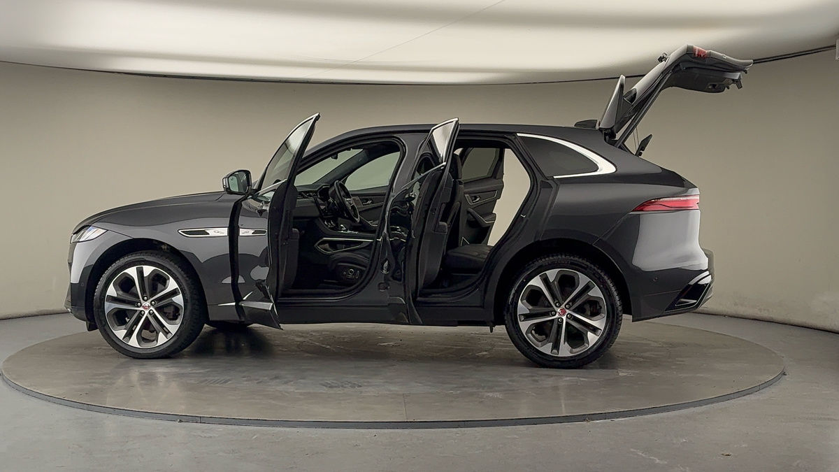 Used Jaguar F-Pace 2021 for sale - 76323897: Photo 46