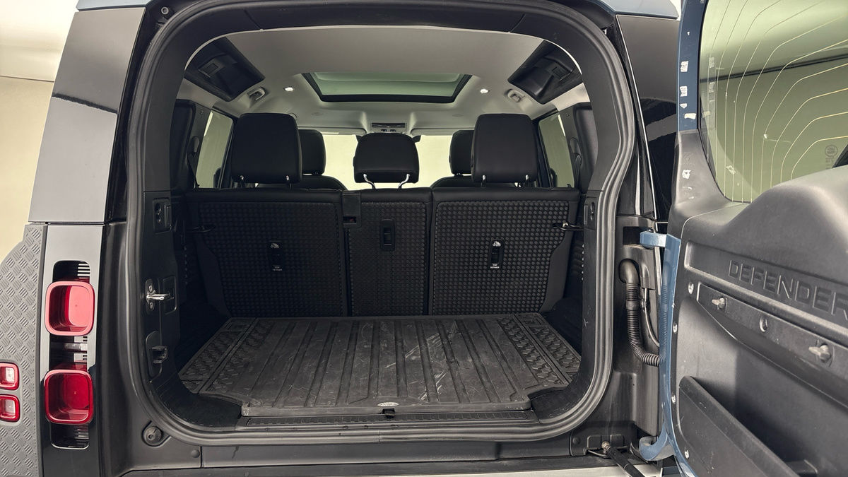 Used Land Rover Defender 110 2023 for sale - 78004157: Photo 11