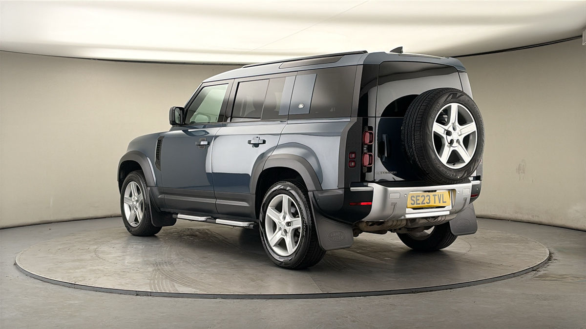 Used Land Rover Defender 110 2023 for sale - 78004157: Photo 2