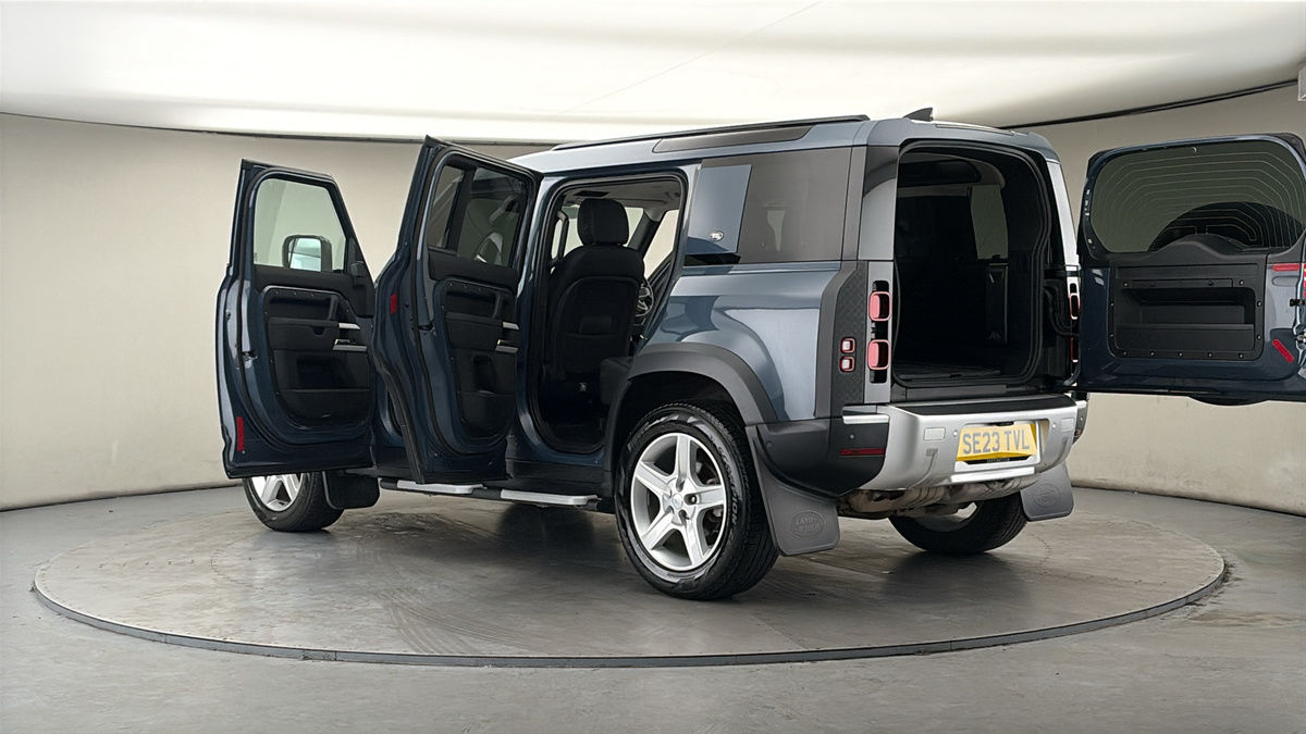 Used Land Rover Defender 110 2023 for sale - 78004157: Photo 43