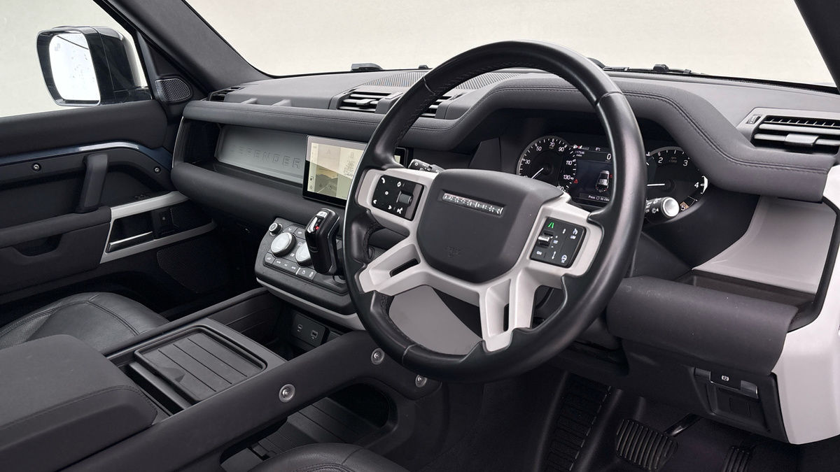 Used Land Rover Defender 110 2023 for sale - 78004157: Photo 5