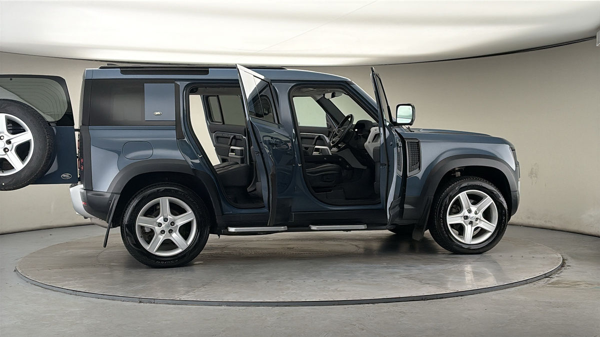 Used Land Rover Defender 110 2023 for sale - 78004157: Photo 56