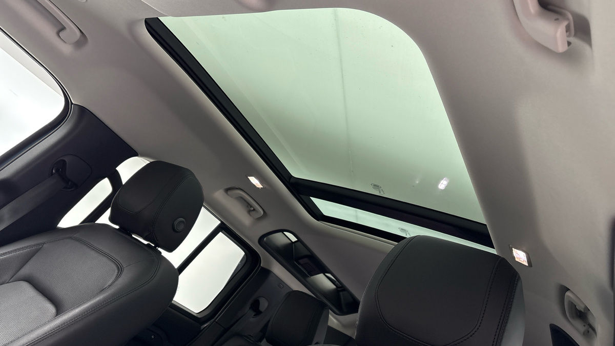 Used Land Rover Defender 110 2023 for sale - 78004157: Photo 6