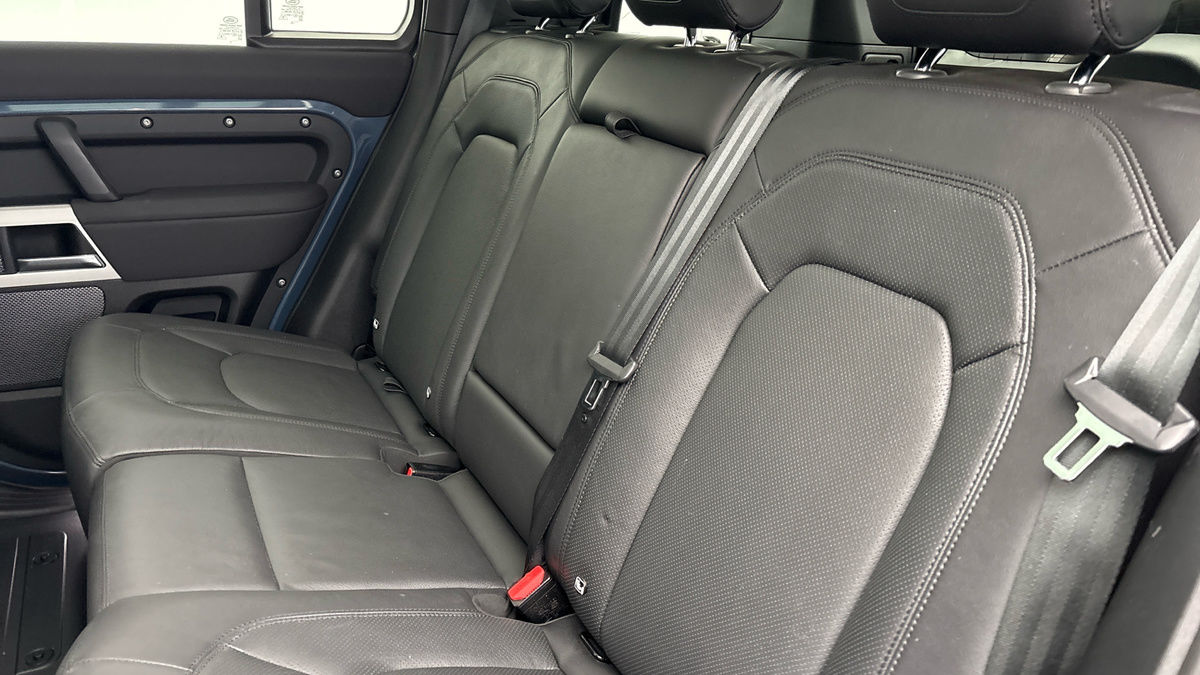 Used Land Rover Defender 110 2023 for sale - 78004157: Photo 8