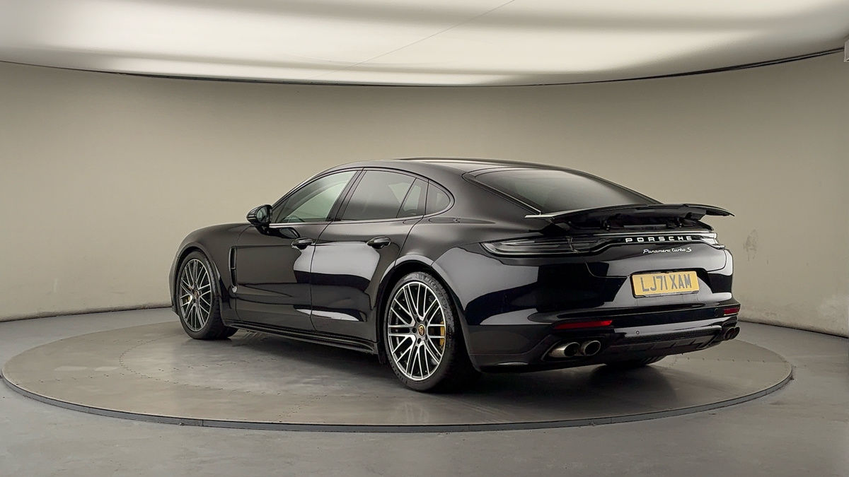 Used Porsche Panamera 2021 for sale - 77072916: Photo 2