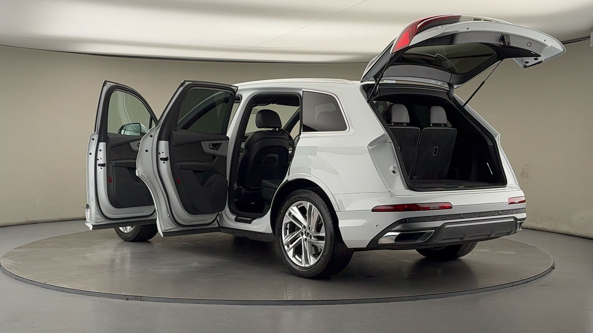 Used Audi Q7 2022 for sale - 76910830: Photo 44