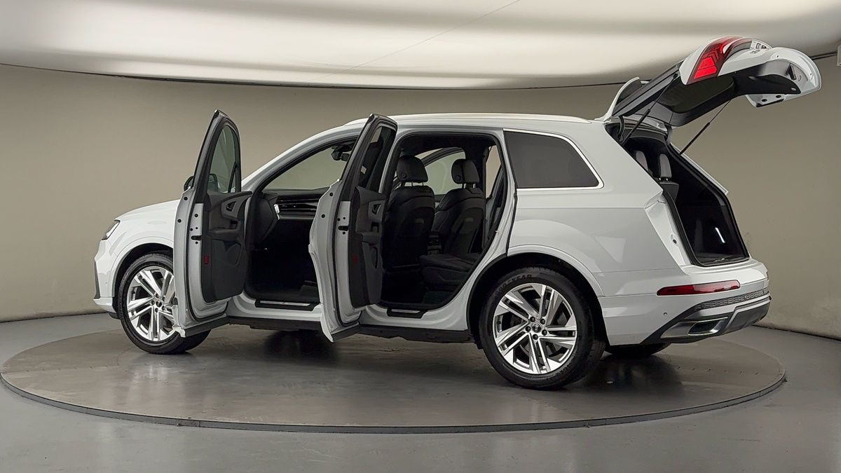 Used Audi Q7 2022 for sale - 76910830: Photo 46