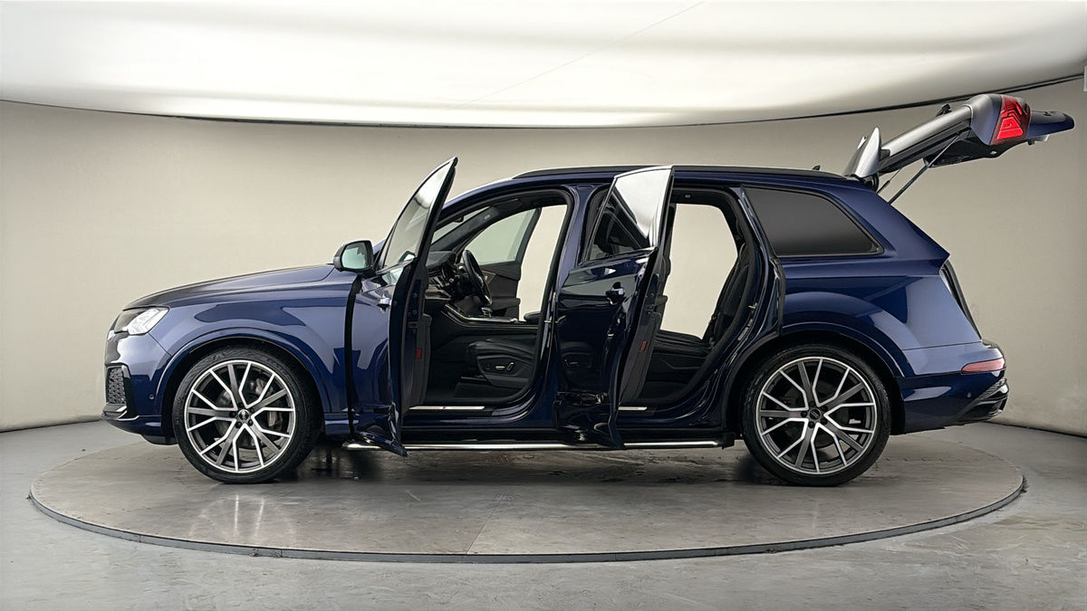 Used Audi Q7 2021 for sale - 77655929: Photo 48