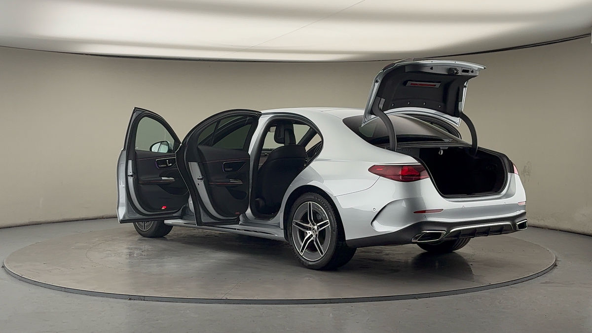 Used Mercedes-Benz E Class 2024 for sale - 77277079: Photo 44