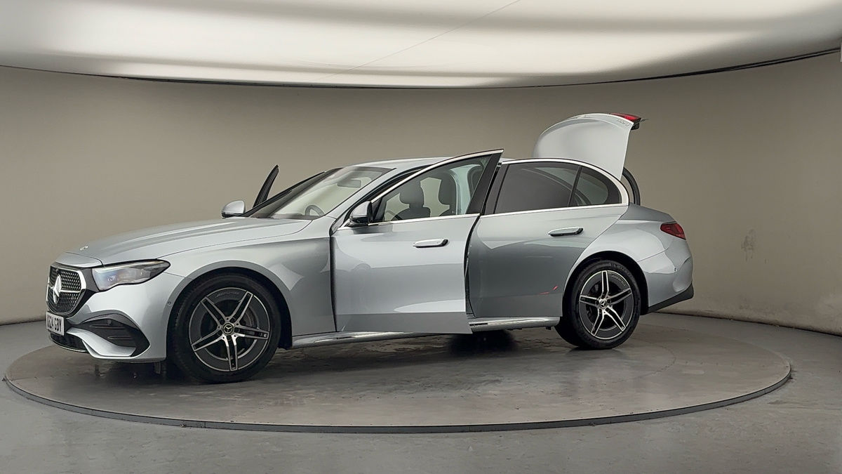 Used Mercedes-Benz E Class 2024 for sale - 77277079: Photo 49
