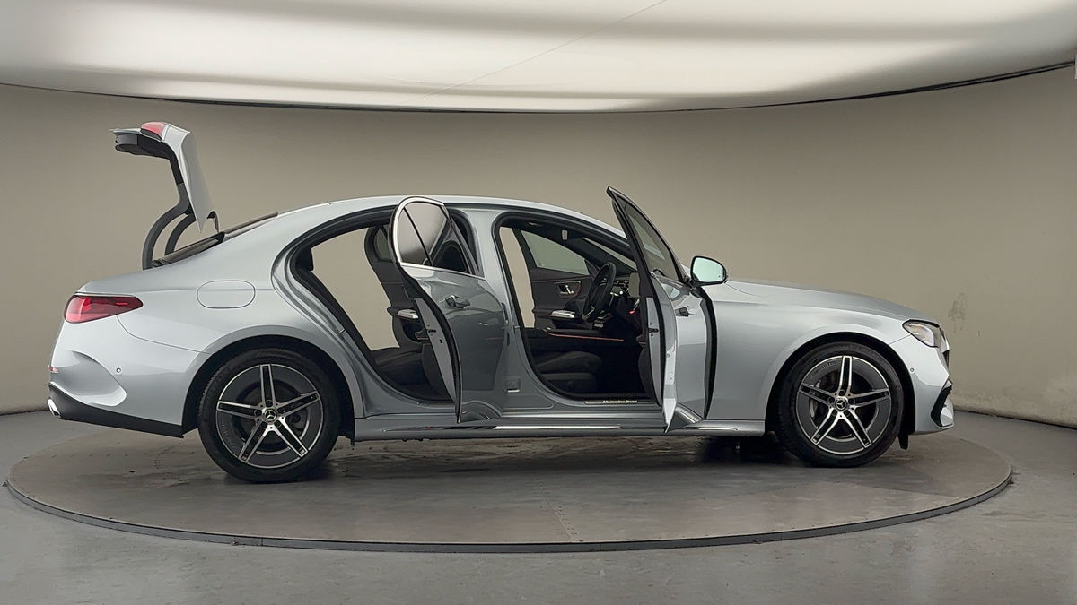 Used Mercedes-Benz E Class 2024 for sale - 77277079: Photo 57