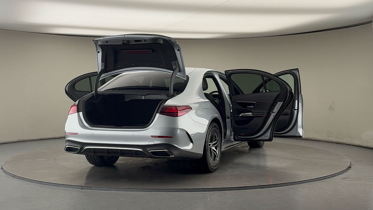 Used Mercedes-Benz E Class 2024 for sale - 77277079: Photo 60