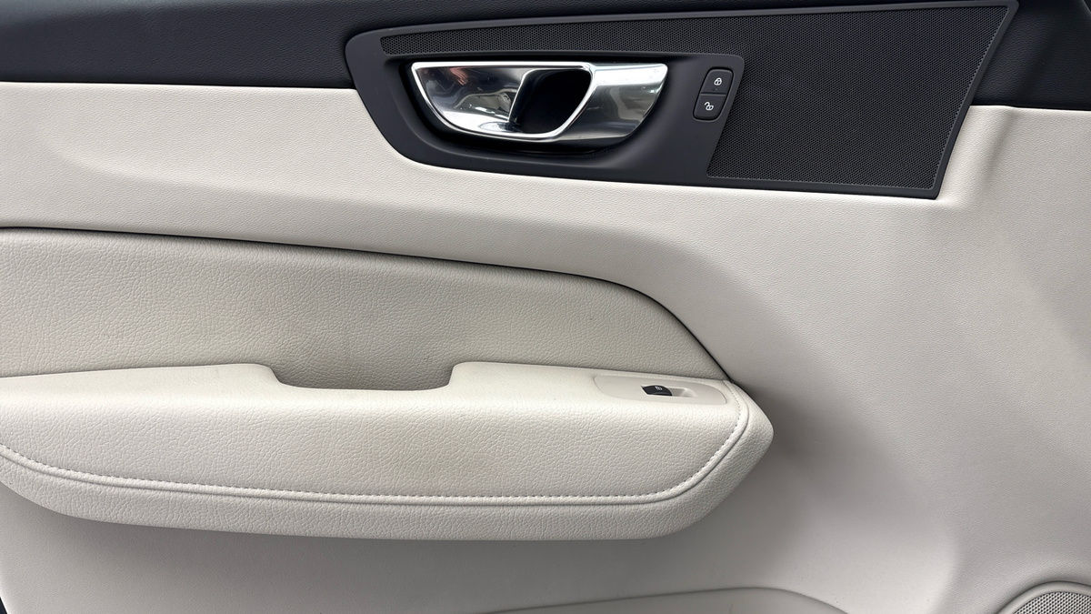 Used Volvo XC60 2021 for sale - 77118327: Photo 19