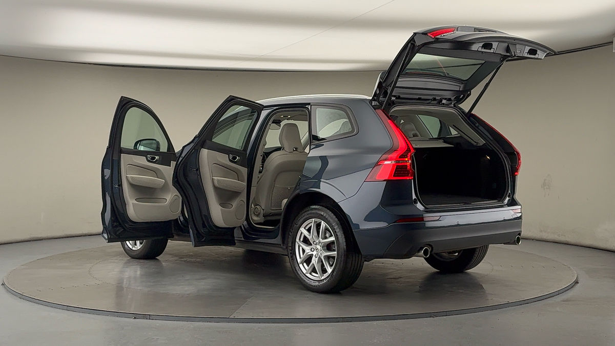 Used Volvo XC60 2021 for sale - 77118327: Photo 43