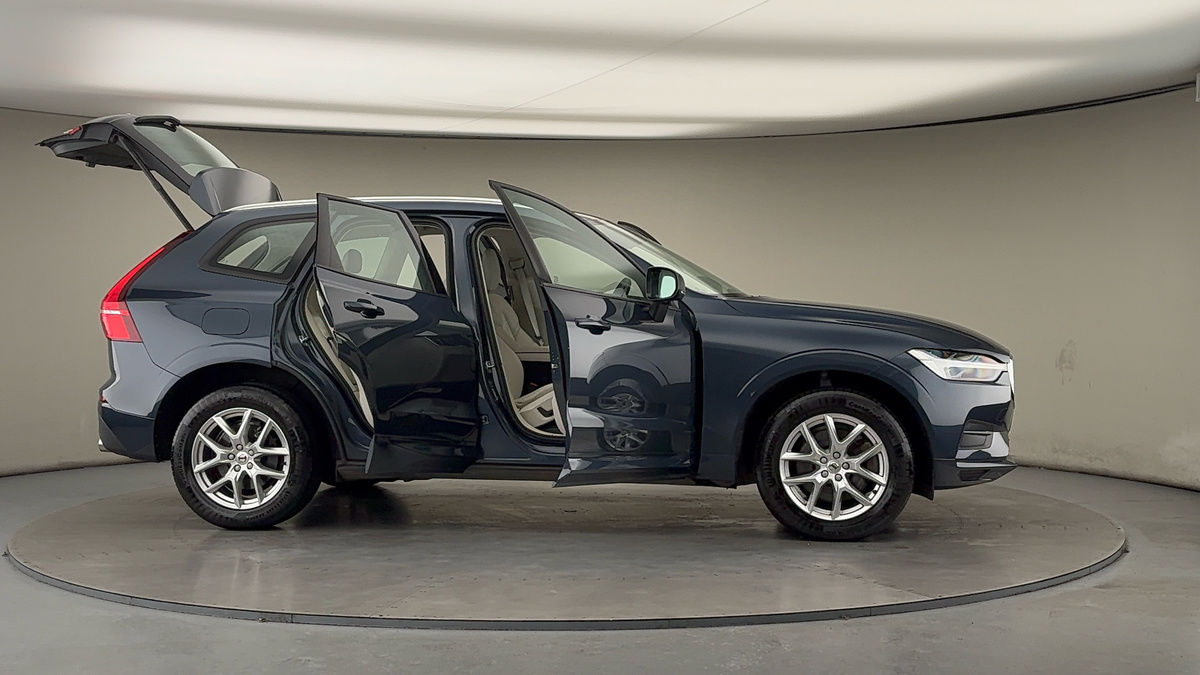 Used Volvo XC60 2021 for sale - 77118327: Photo 55