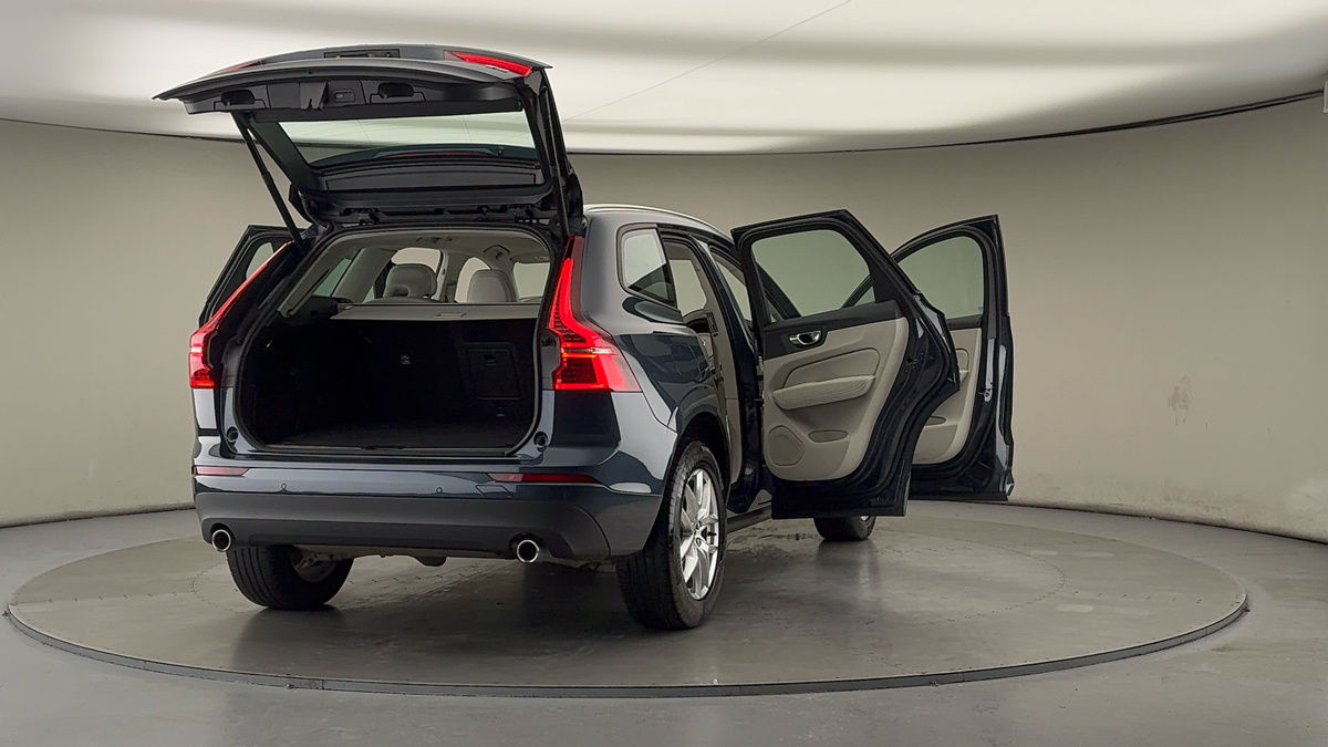 Used Volvo XC60 2021 for sale - 77118327: Photo 59