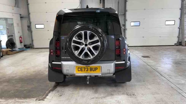 Used Land Rover Defender 110 2023 for sale - 74320260: Photo 26