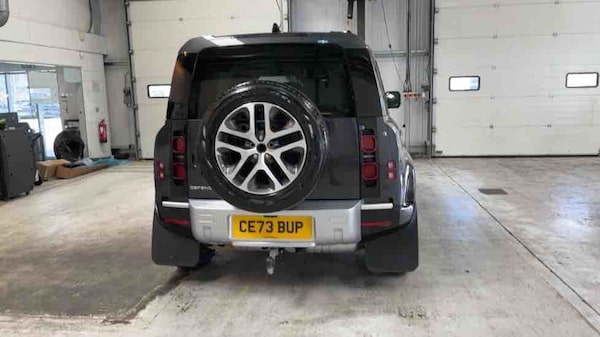 Used Land Rover Defender 110 2023 for sale - 74320260: Photo 30