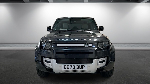 Used Land Rover Defender 110 2023 for sale - 74320260: Photo 3