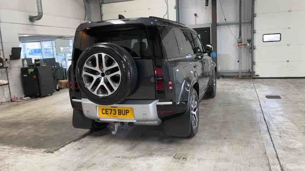 Used Land Rover Defender 110 2023 for sale - 74320260: Photo 40