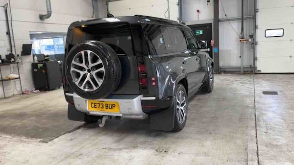 Used Land Rover Defender 110 2023 for sale - 74320260: Photo 44
