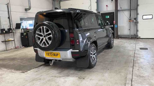Used Land Rover Defender 110 2023 for sale - 74320260: Photo 46