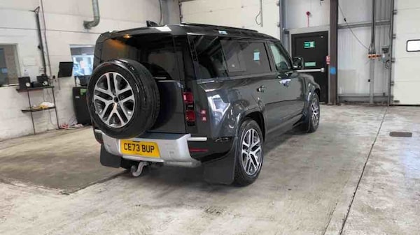 Used Land Rover Defender 110 2023 for sale - 74320260: Photo 48